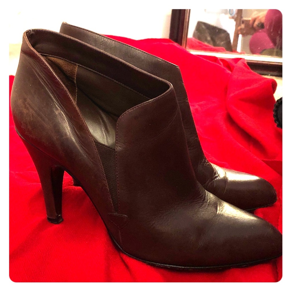 Betsey Johnson chocolate brown leather ankle boots
